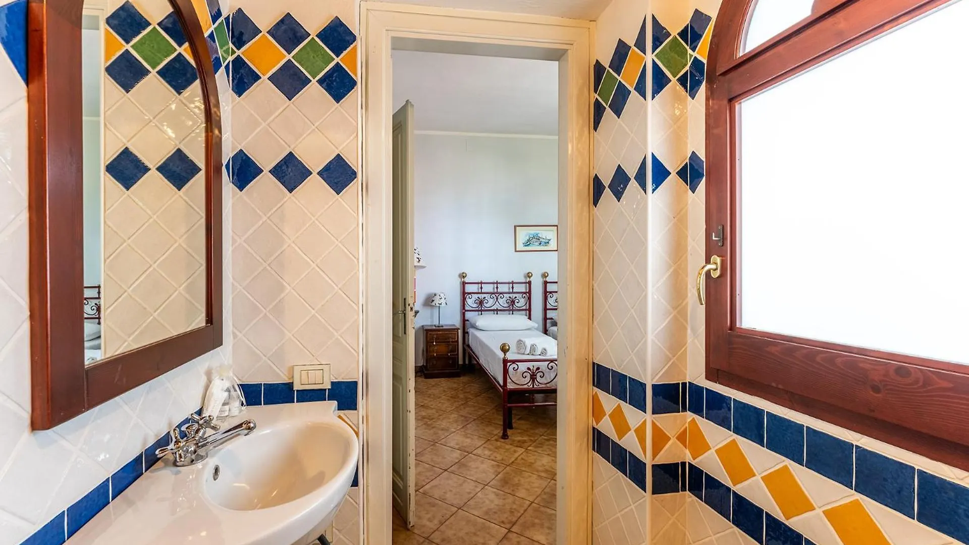 Historic Villa Giardini, Pool And Private Park Capoterra